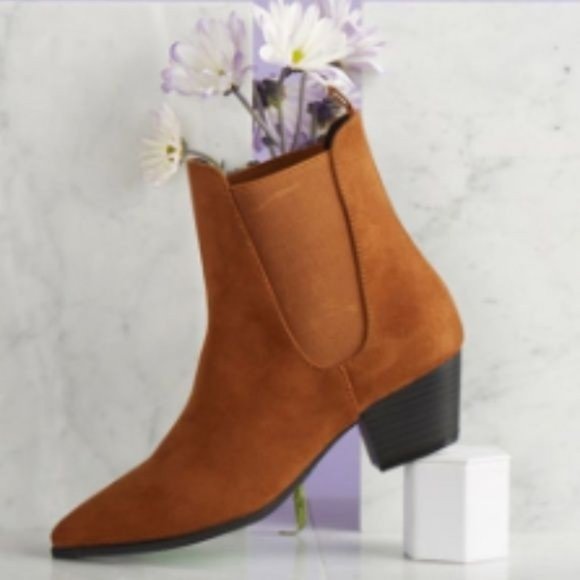 !! NEW !! Faux Suede Pull On Chelsea Ankle Boots in Maple Brown - Picture 5 of 8